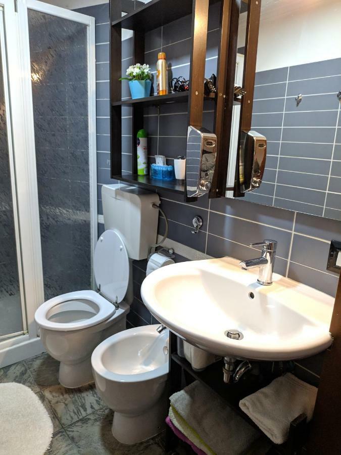Gina B&B Rom Exteriör bild